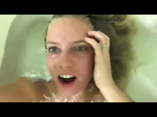 top cam girl - marianova  - h m bathing naked