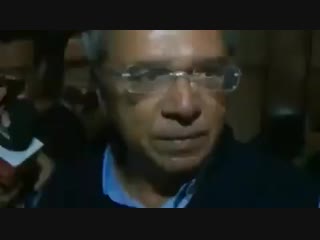 paulo guedes responds to argentine journalist